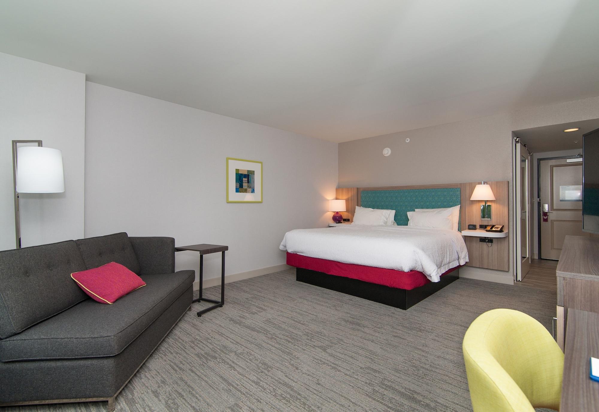 Hampton Inn Norwich Exterior photo