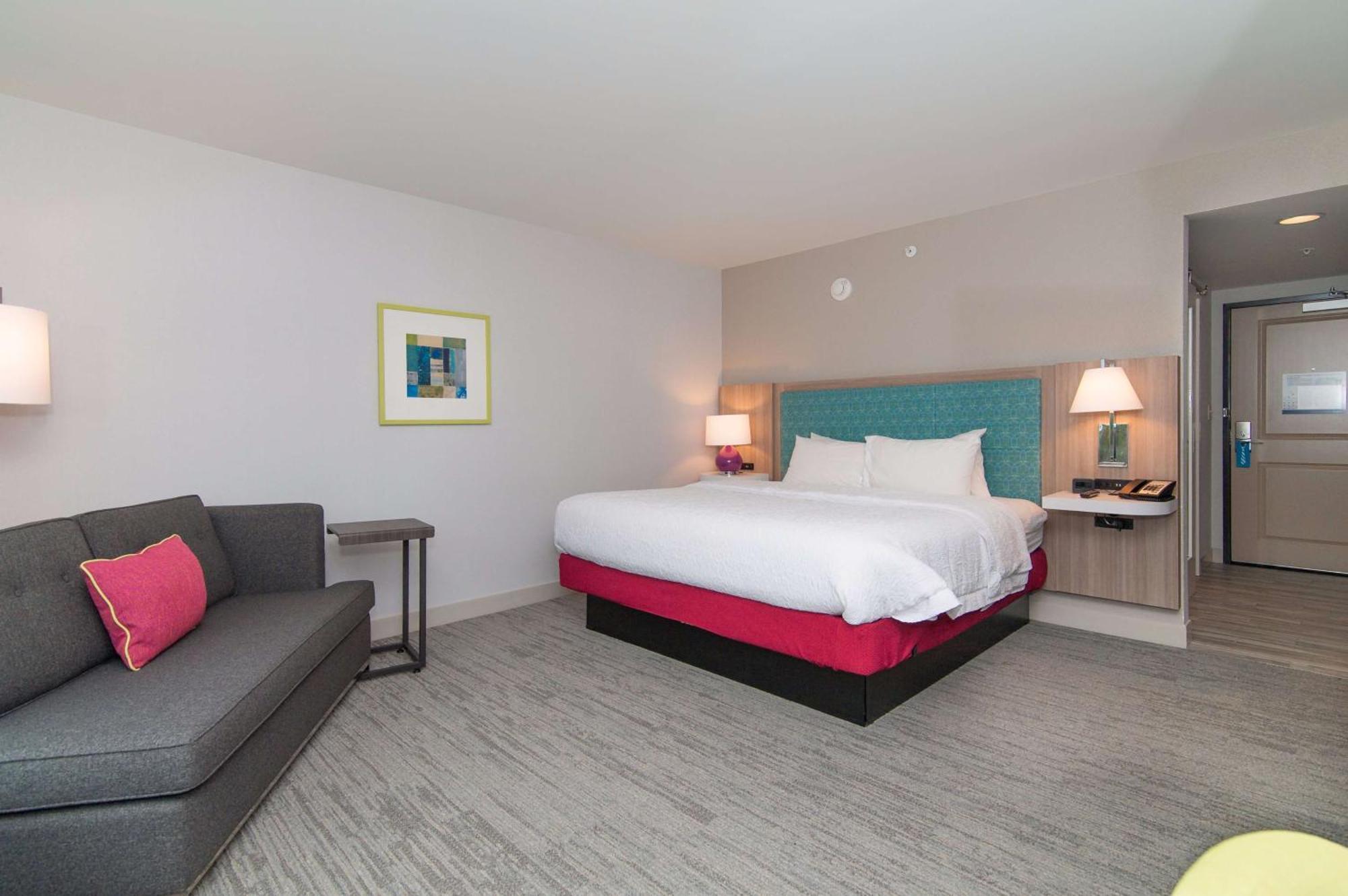 Hampton Inn Norwich Exterior photo